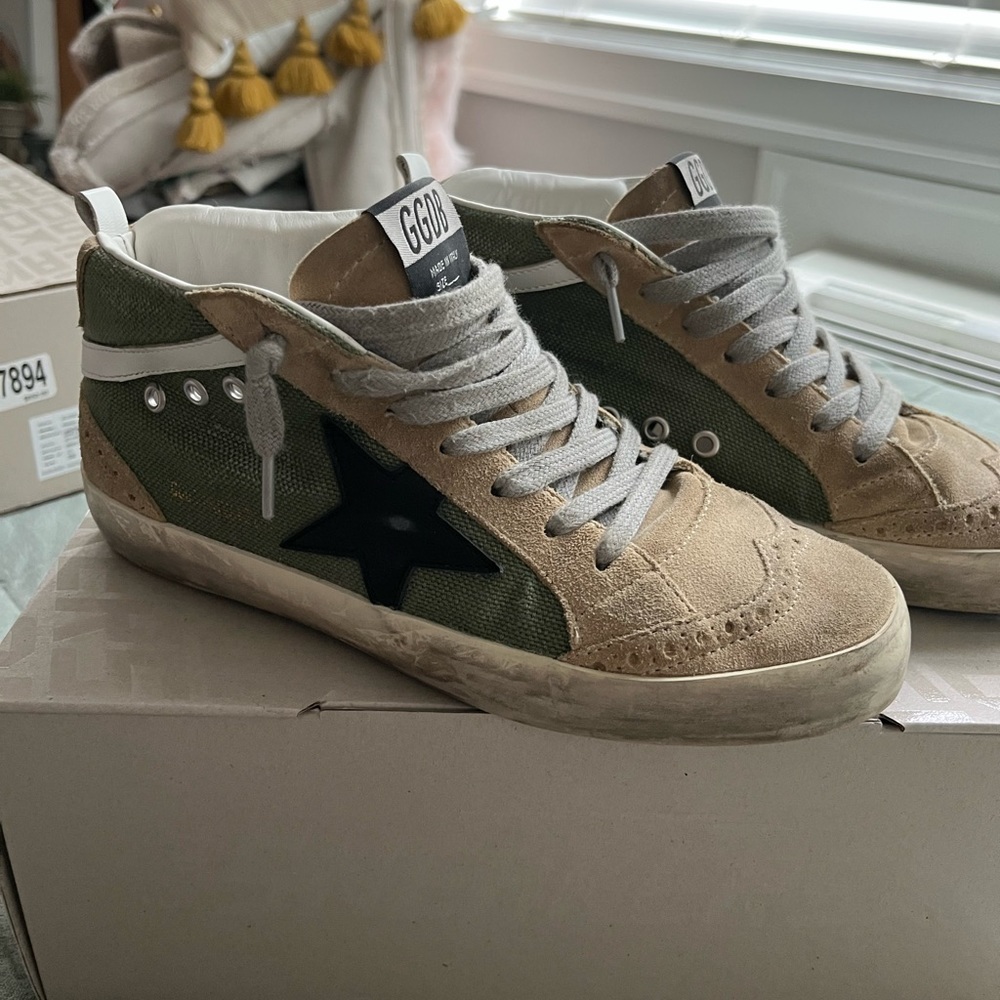 Like new Mid Star Golden Goose Sneakers size 37